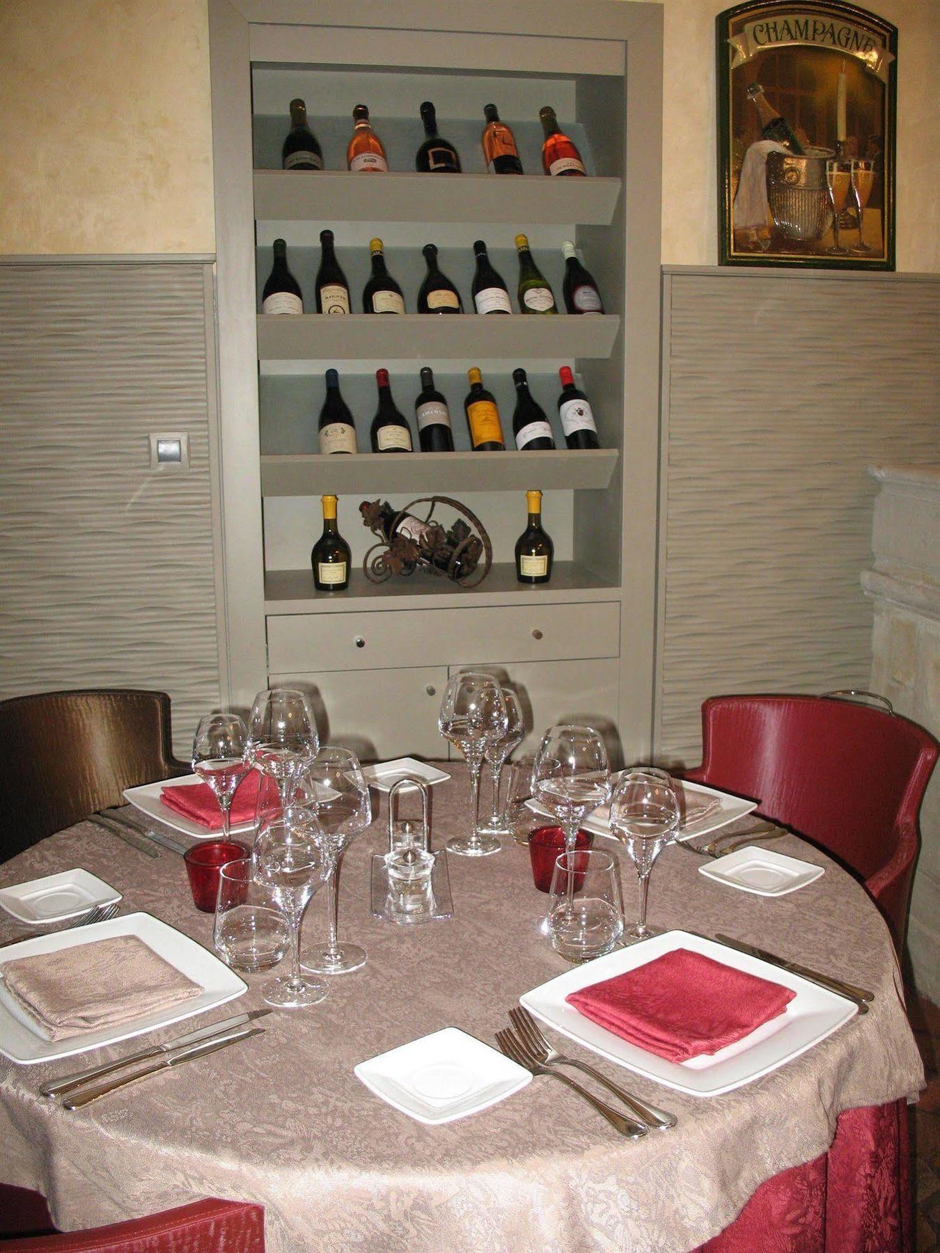 Logis Hotel Le Relais Louis XI Meung-sur-Loire Eksteriør bilde